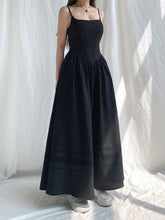 Maxikleid mit Gothic-Trägern